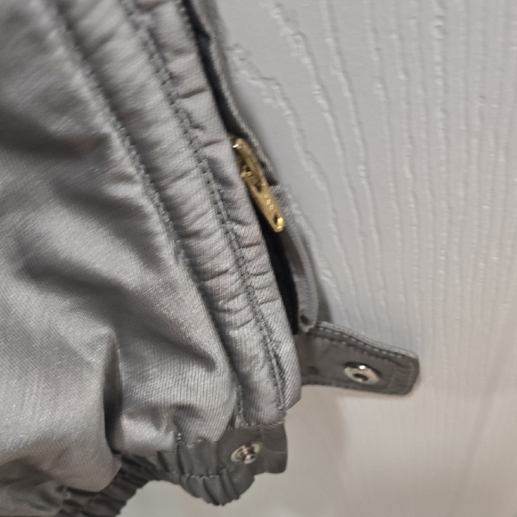 Descente Metallic SnowPants with Gold Buttons - Picture 8 of 12